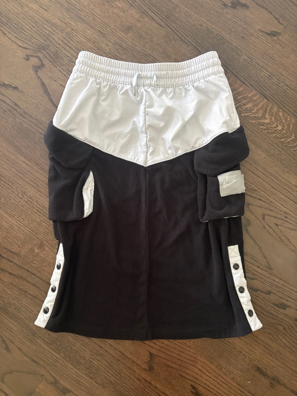 Nike Sportswear Big Kids or Women’s XS Cargo Fleece Skirt
